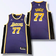 Maillot Los Angeles Lakers No 77 Doncic Edition Swingman 2025 Purple